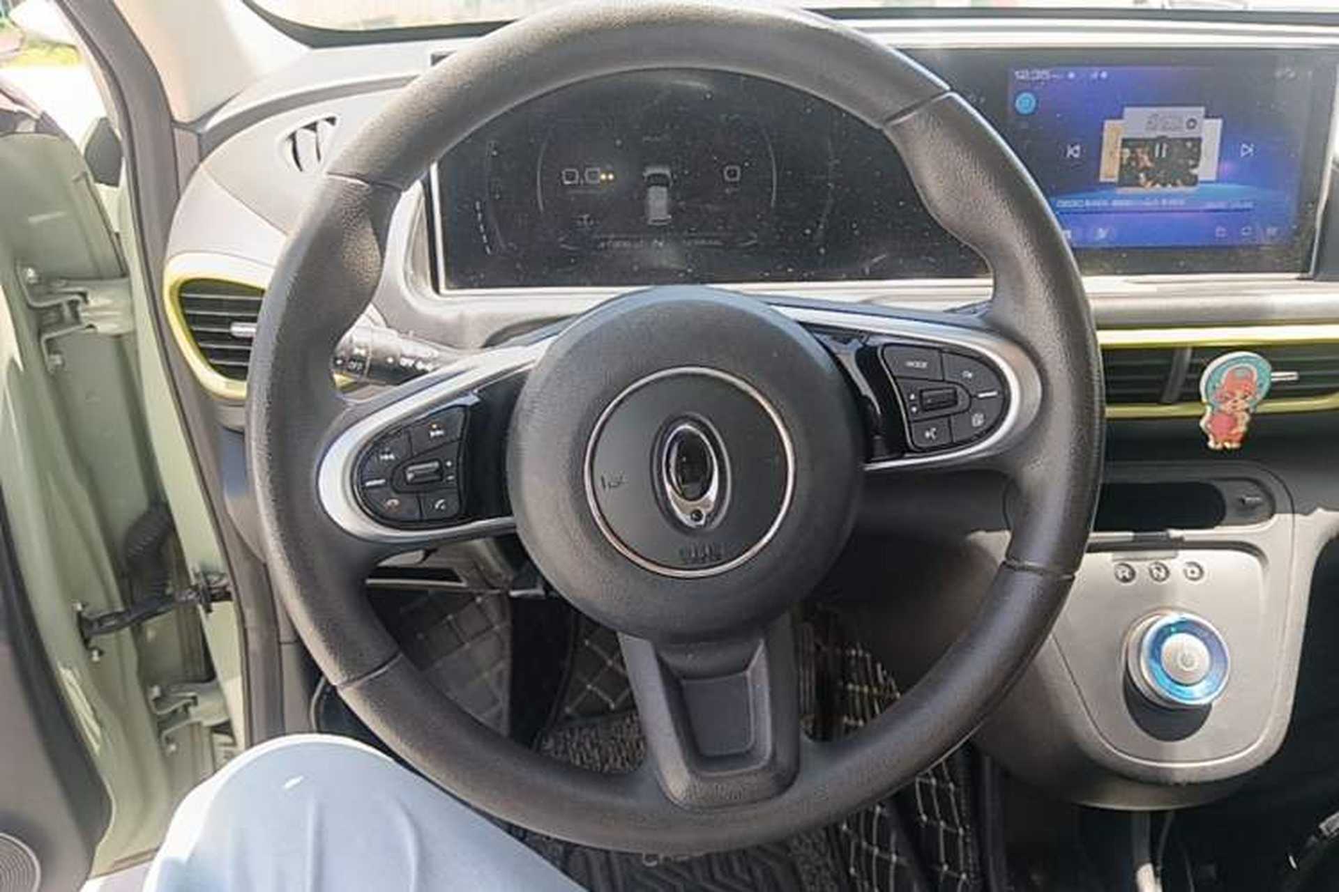 Used ORA White Cat 2020 360 km Luxury Version Steering Wheel