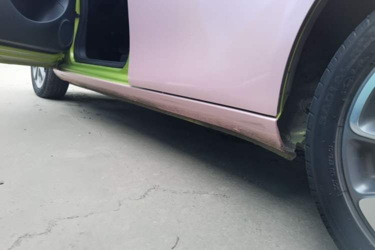 Used ORA White Cat 2020 305 km Luxury Version Left Side Sill