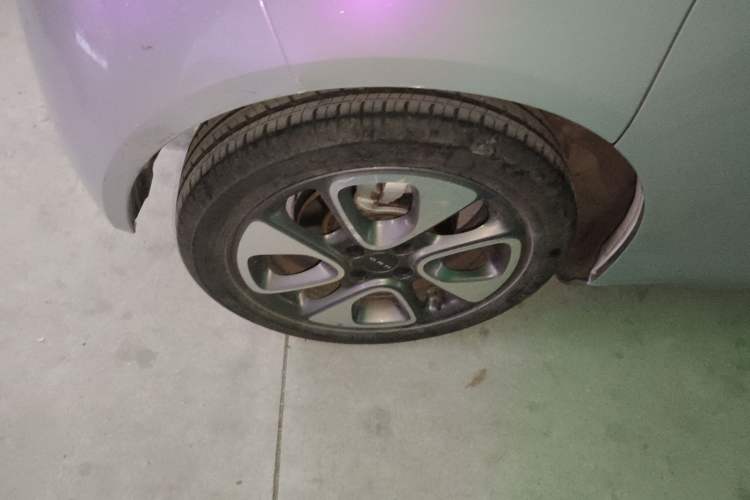Used ORA White Cat 2020 401 km Flagship Version Right Rear Wheel Hub