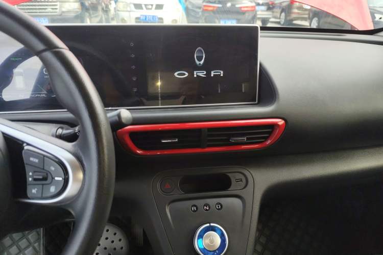 Used ORA White Cat 2020 305 km Luxury Version Audio And AC Panel