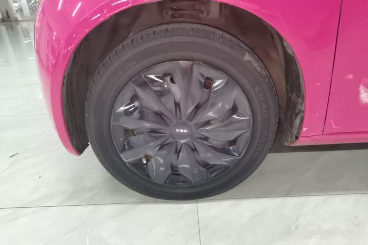 Used ORA White Cat 2020 360 km Luxury Version Left Front Wheel Hub