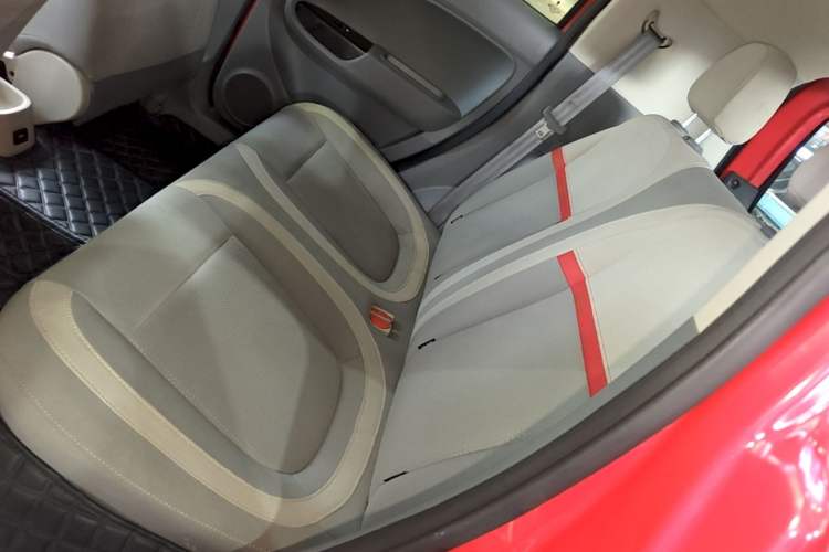 Used ORA White Cat 2020 360 km Luxury Version Left Rear Seat