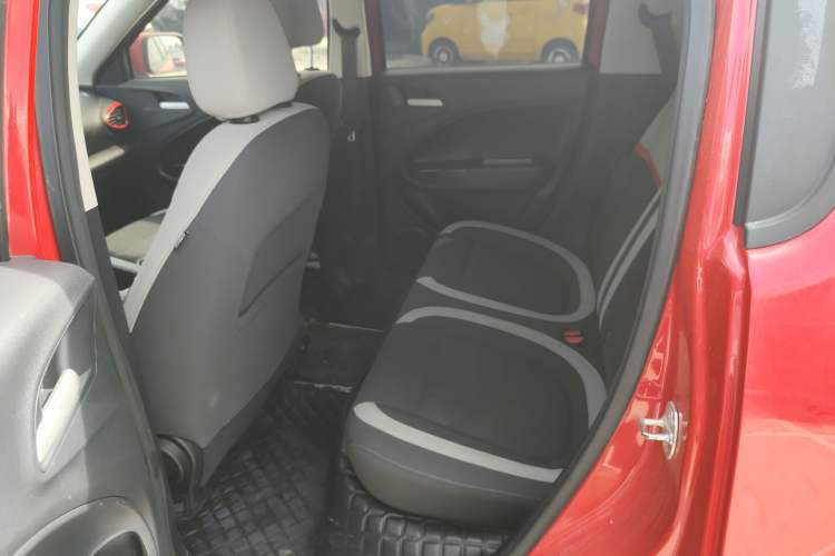 Used ORA White Cat 2020 305 km Luxury Version Left Rear Seat