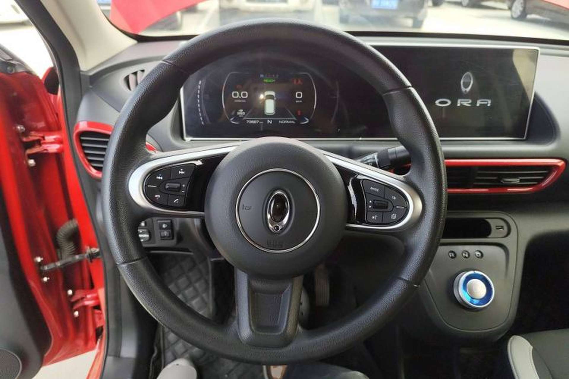 Used ORA White Cat 2020 305 km Luxury Version Steering Wheel