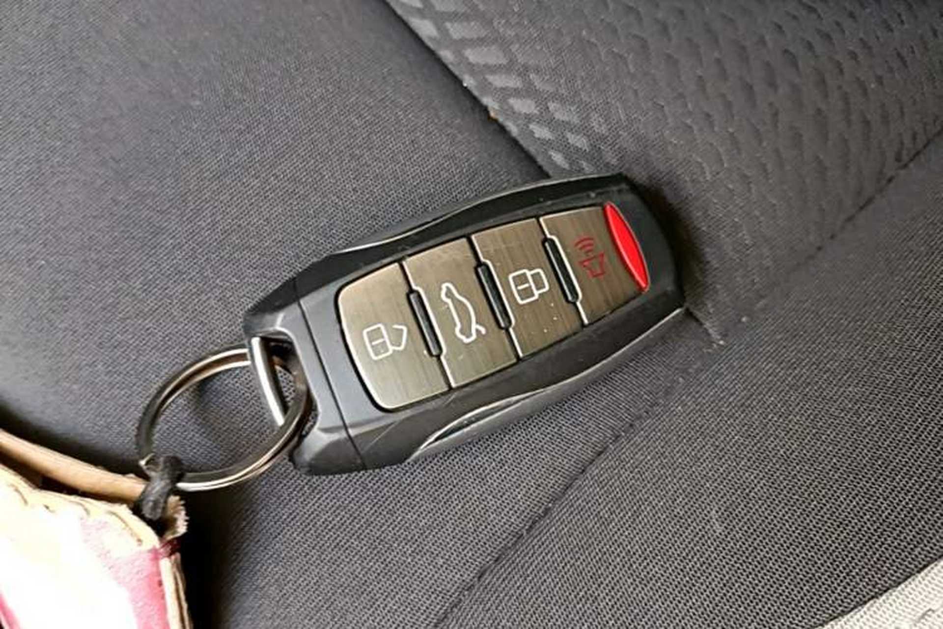 Used ORA White Cat 2020 305 km Luxury Version Vehicle Key