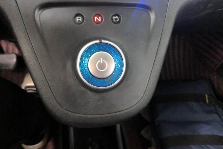 Used ORA White Cat 2020 305 km Luxury Version Gear Lever