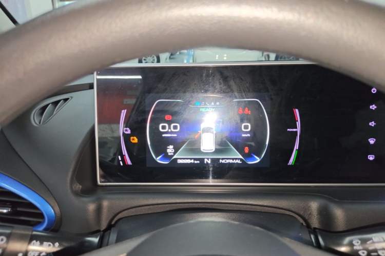 Used ORA White Cat 2020 305 km Luxury Version Instrument Cluster