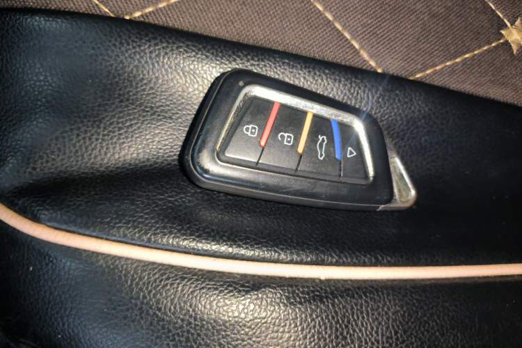 Used ORA White Cat 2020 305 km Luxury Version Interior 1