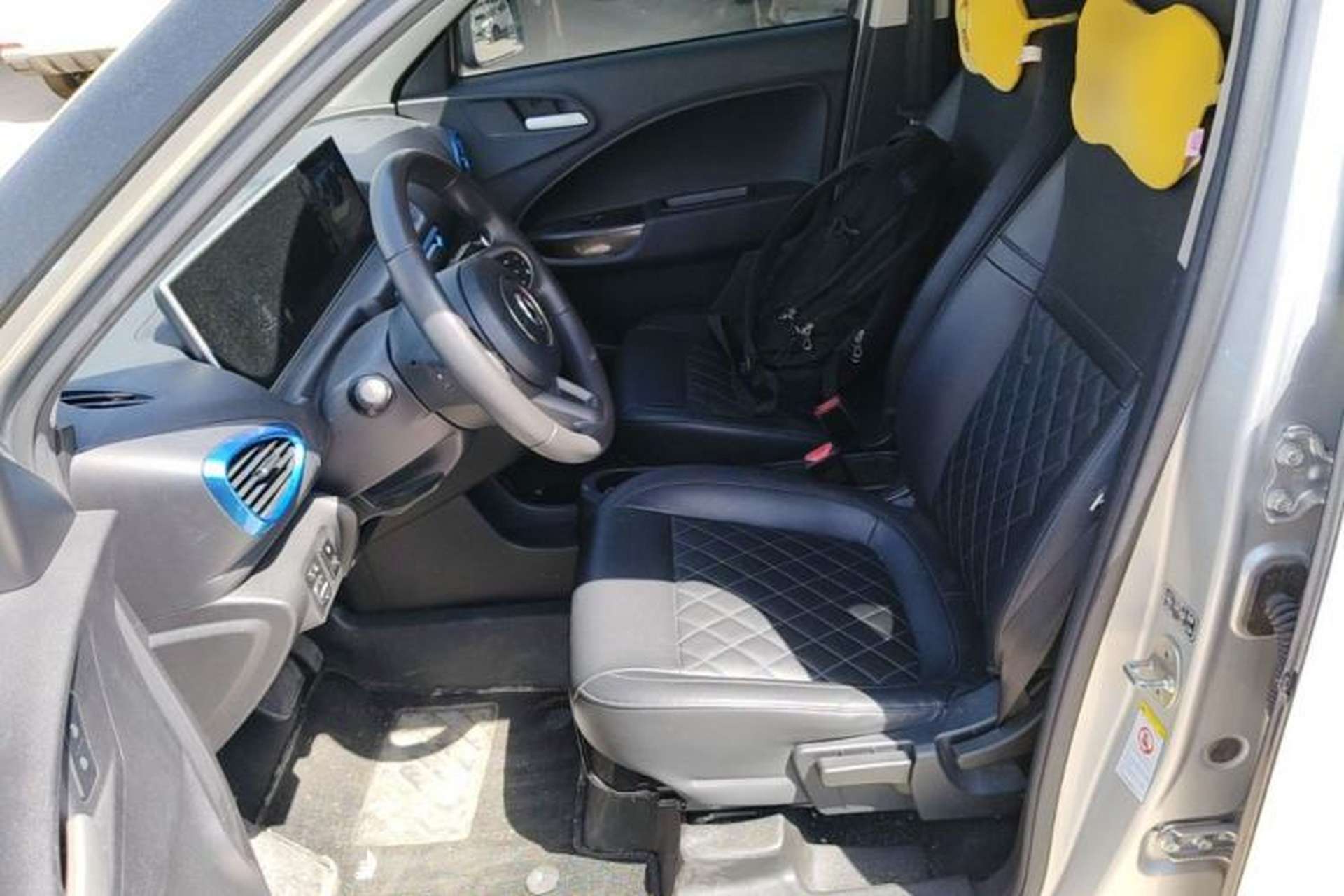 Used ORA White Cat 2020 401 km Flagship Version Left Front Seat