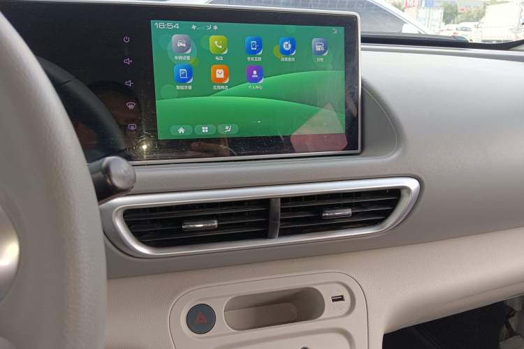 Used ORA White Cat 2020 360 km Luxury Version Audio And AC Panel