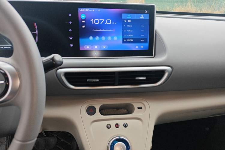 Used ORA White Cat 2020 305 km Luxury Version Audio And AC Panel
