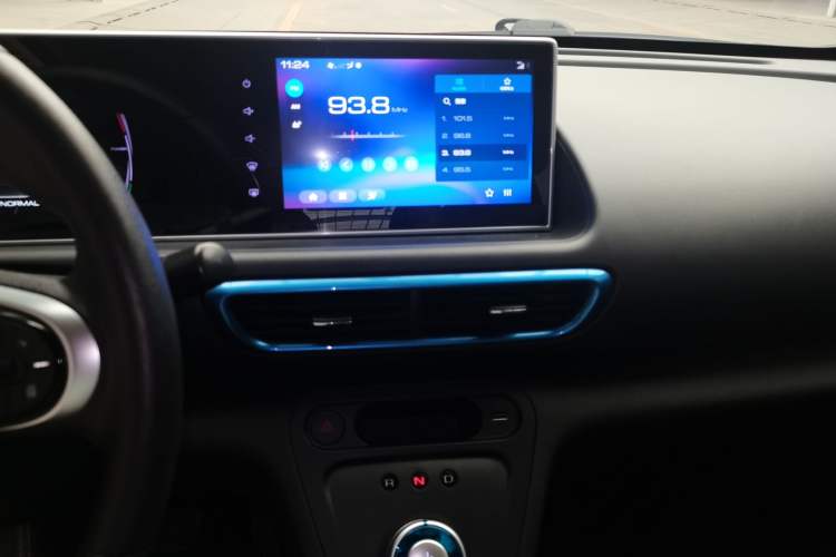 Used ORA White Cat 2020 305 km Luxury Version Audio And AC Panel