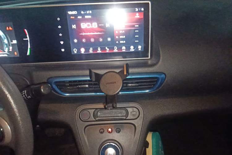 Used ORA White Cat 2020 305 km Luxury Version Audio And AC Panel