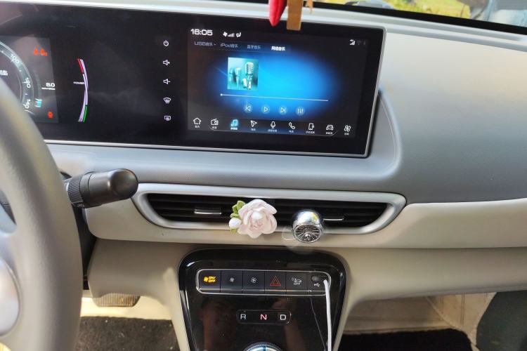 Used ORA White Cat 2020 305 km Luxury Version Audio And AC Panel