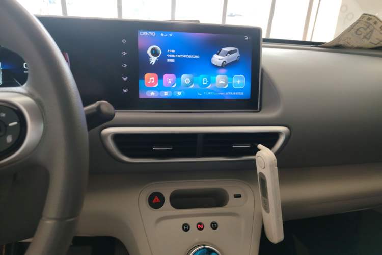 Used ORA White Cat 2020 305 km Luxury Version Audio And AC Panel