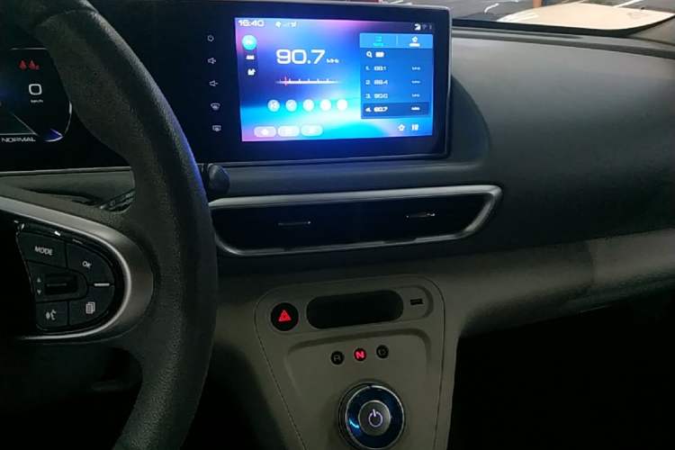 Used ORA White Cat 2020 305 km Luxury Version Audio And AC Panel