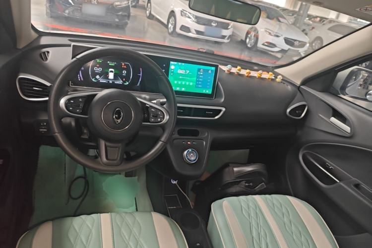 Used ORA White Cat 2020 305 km Luxury Version Center Console