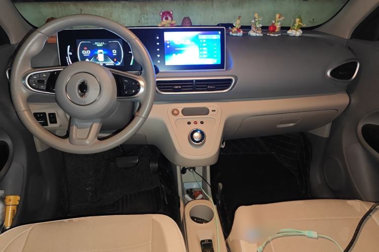 Used ORA White Cat 2020 305 km Luxury Version Center Console