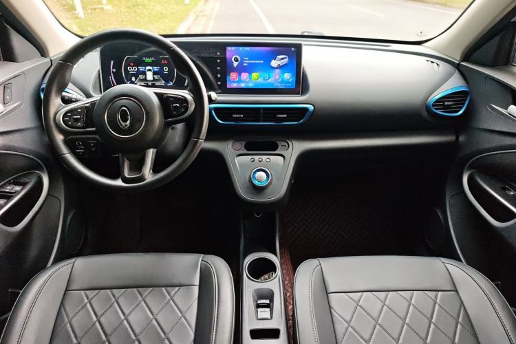 Used ORA White Cat 2020 305 km Luxury Version Center Console