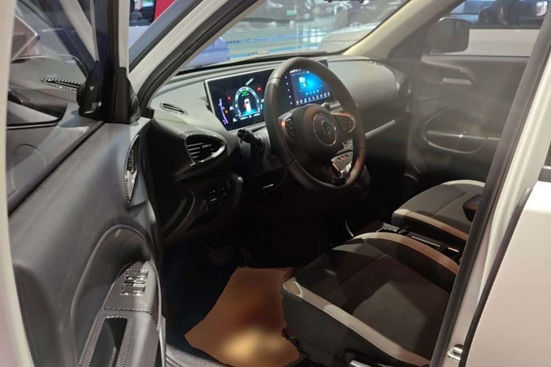 Used ORA White Cat 2020 305 km Luxury Version Driver Seat