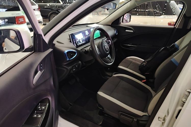Used ORA White Cat 2020 305 km Luxury Version Driver Seat