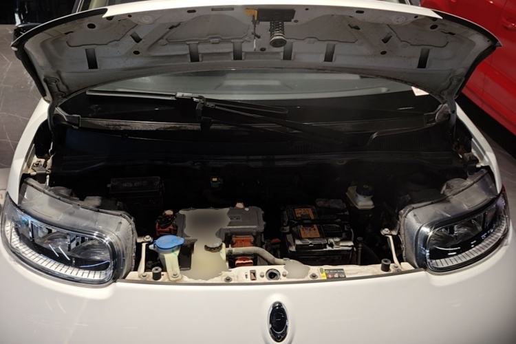 Used ORA White Cat 2020 305 km Luxury Version Engine Bay