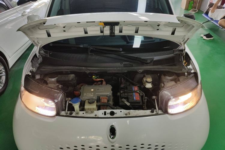 Used ORA White Cat 2020 305 km Luxury Version Engine Bay