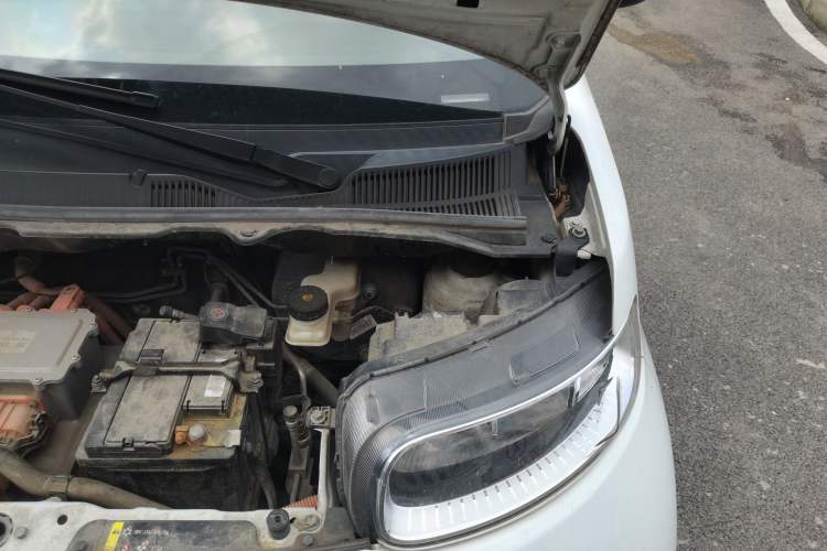 Used ORA White Cat 2020 401 km Long-Range Version Engine Bay Left