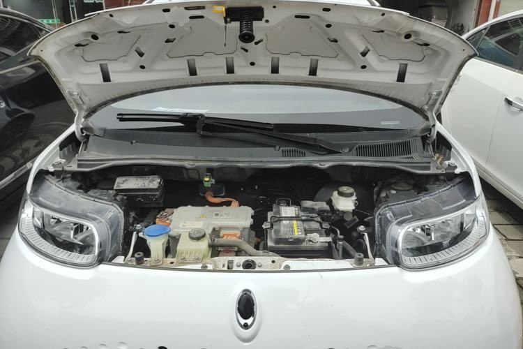 Used ORA White Cat 2020 305 km Luxury Version Engine Bay