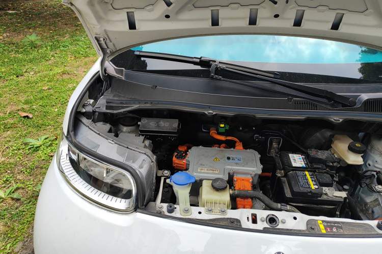 Used ORA White Cat 2020 360 km Luxury Version Engine Bay Right