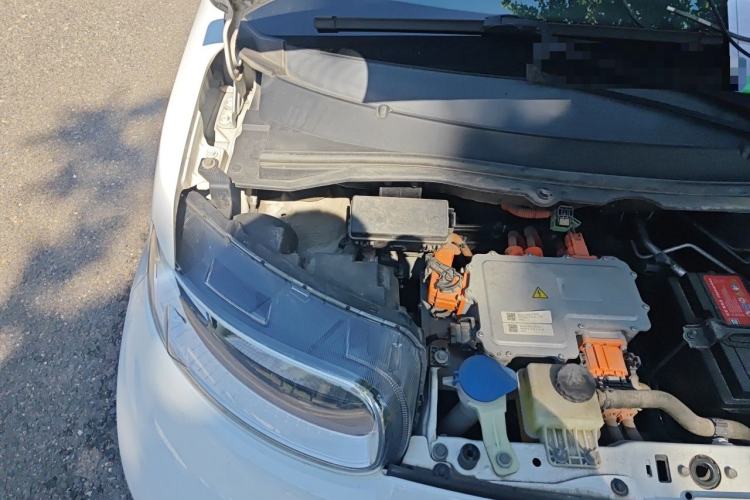Used ORA White Cat 2020 305 km Luxury Version Engine Bay Right