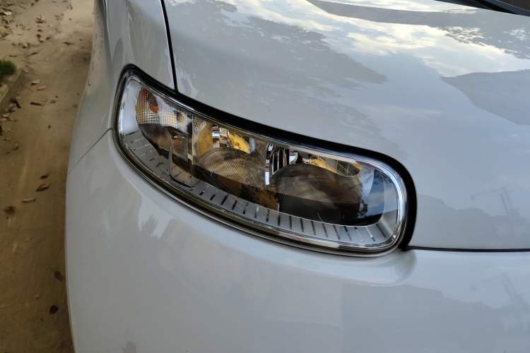 Used ORA White Cat 2020 305 km Luxury Version Exterior 6