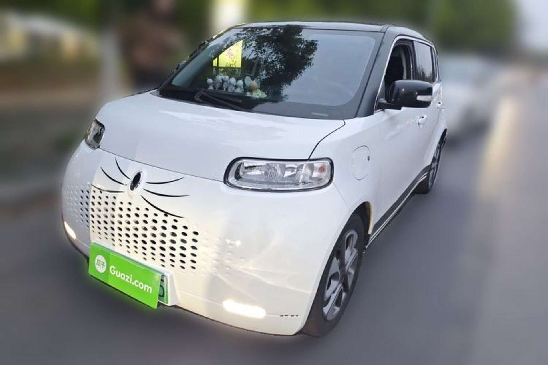 Used ORA White Cat 2020 305 km Luxury Version Front Left 45 Deg