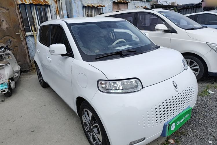 Used ORA White Cat 2020 305 km Luxury Version Front Right 45 Deg