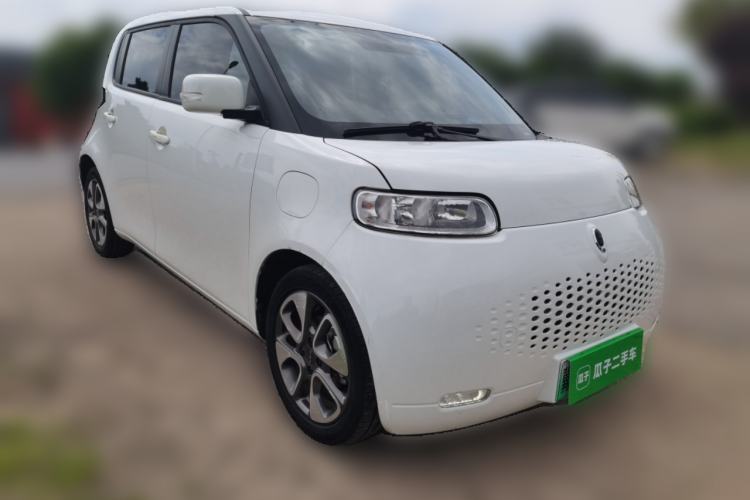 Used ORA White Cat 2020 305 km Luxury Version Front Right 45 Deg