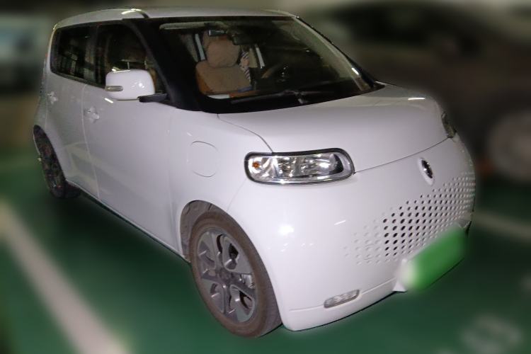Used ORA White Cat 2020 305 km Luxury Version Front Right 45 Deg