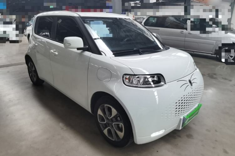 Used ORA White Cat 2020 305 km Luxury Version Front Right 45 Deg
