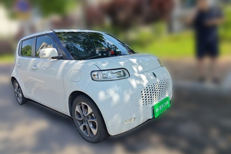 Used ORA White Cat 2020 305 km Luxury Version Front Right 45 Deg