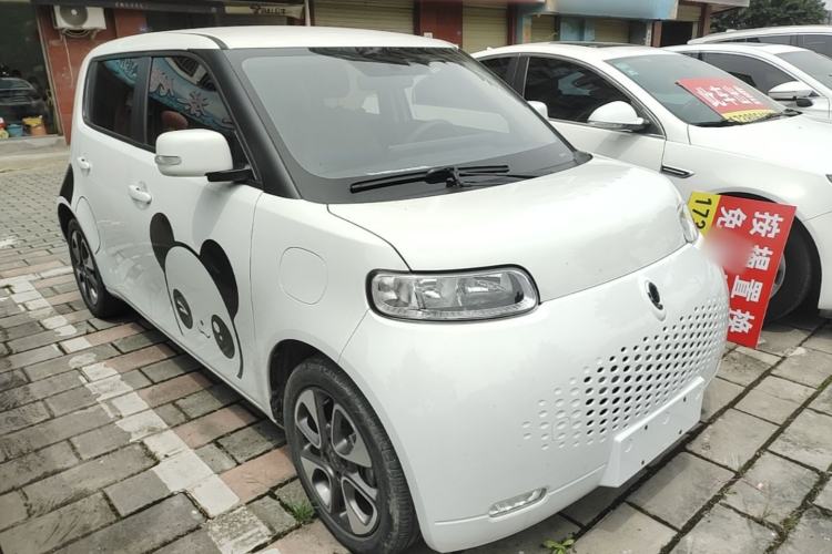 Used ORA White Cat 2020 305 km Luxury Version Front Right 45 Deg