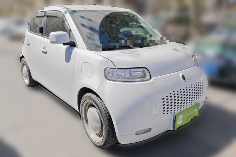 Used ORA White Cat 2020 305 km Luxury Version Front Right 45 Deg