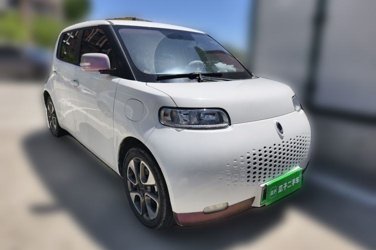 Used ORA White Cat 2020 305 km Luxury Version Front Right 45 Deg