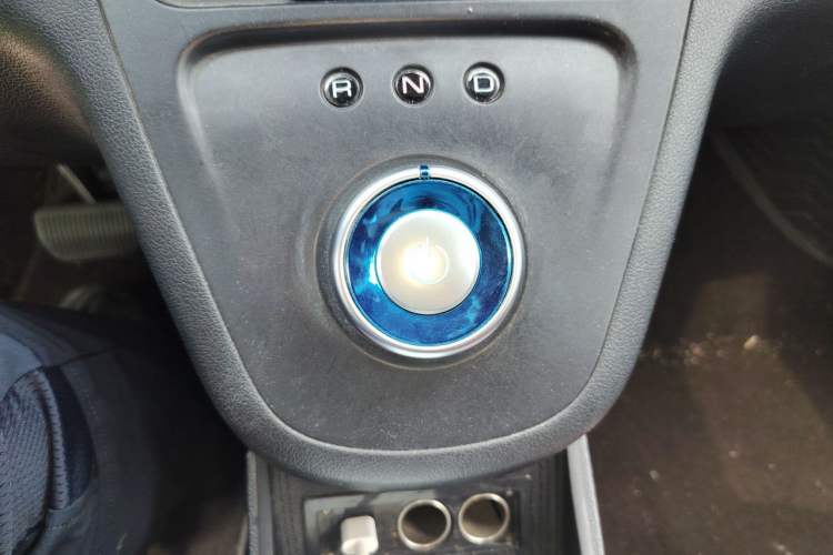 Used ORA White Cat 2020 360 km Luxury Version Gear Lever