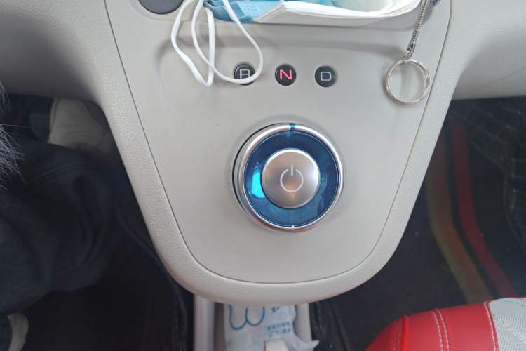 Used ORA White Cat 2020 305 km Luxury Version Gear Lever