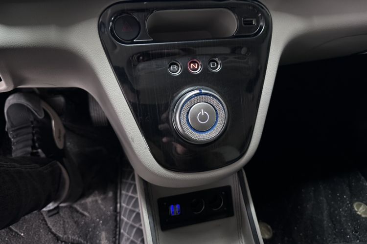 Used ORA White Cat 2020 305 km Luxury Version Gear Lever