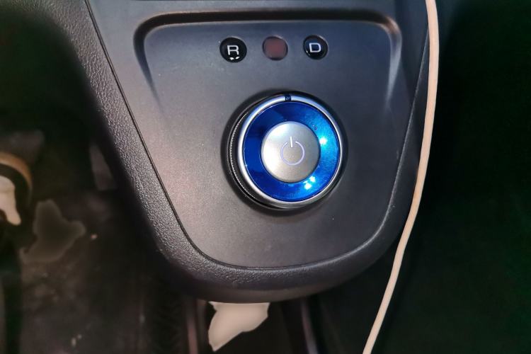 Used ORA White Cat 2020 305 km Luxury Version Gear Lever