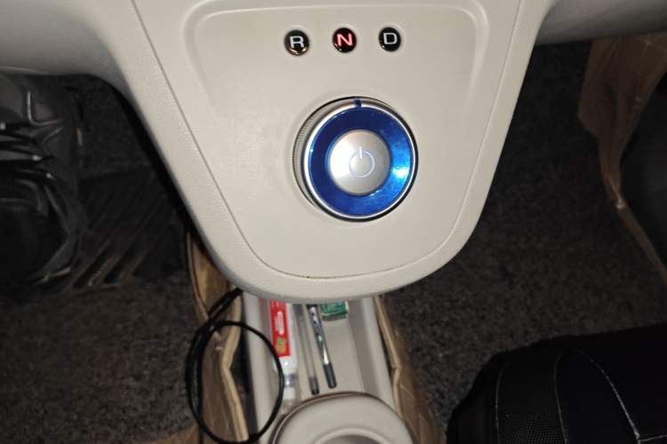 Used ORA White Cat 2020 360 km Luxury Version Gear Lever