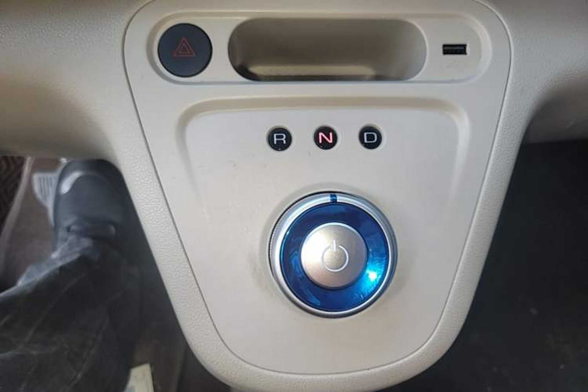 Used ORA White Cat 2020 305 km Luxury Version Gear Lever