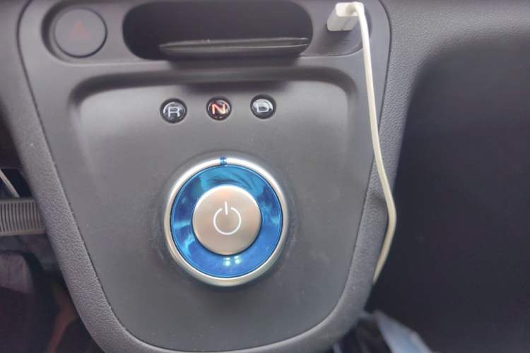 Used ORA White Cat 2020 305 km Luxury Version Gear Lever