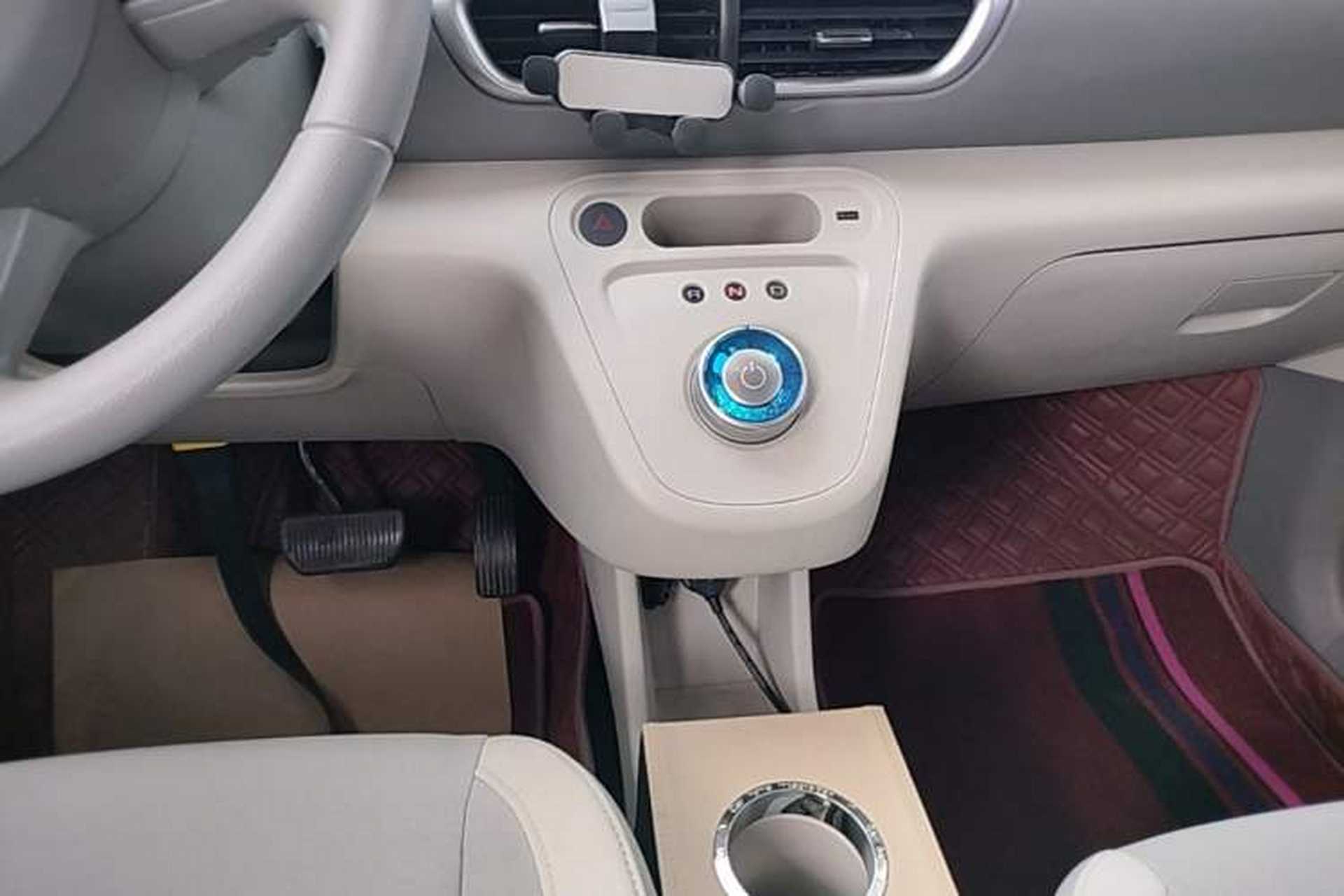 Used ORA White Cat 2020 305 km Luxury Version Gear Lever