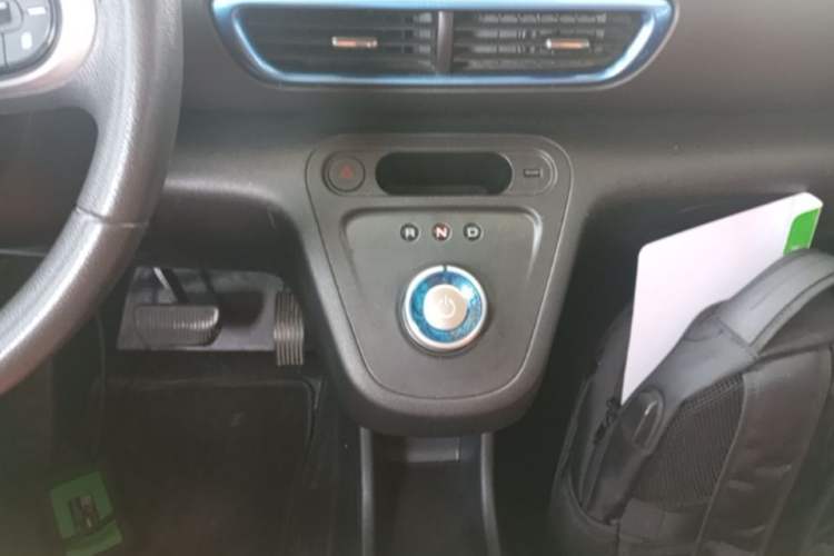 Used ORA White Cat 2020 360 km Luxury Version Gear Lever
